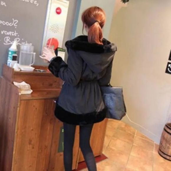 Jacket in fur New With tags,,two- sided wear - Picture 4 of 7